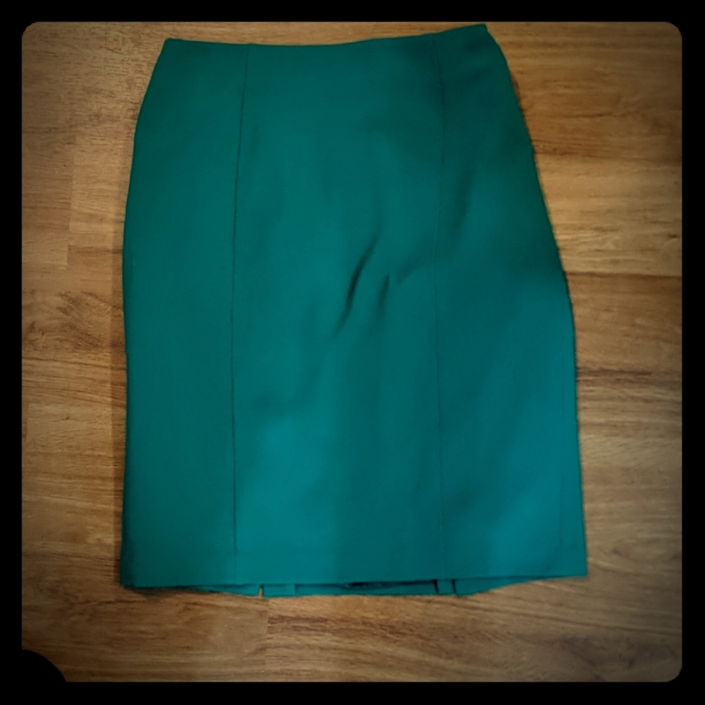 Emerald pencil skirt